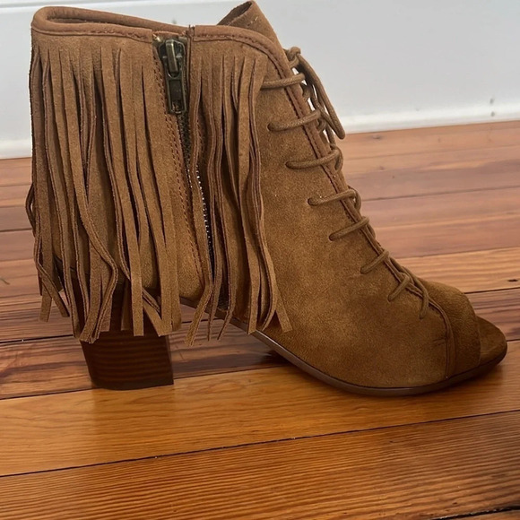 Steve Madden Tan Suede Fringe Heeled Boots - Picture 6 of 12
